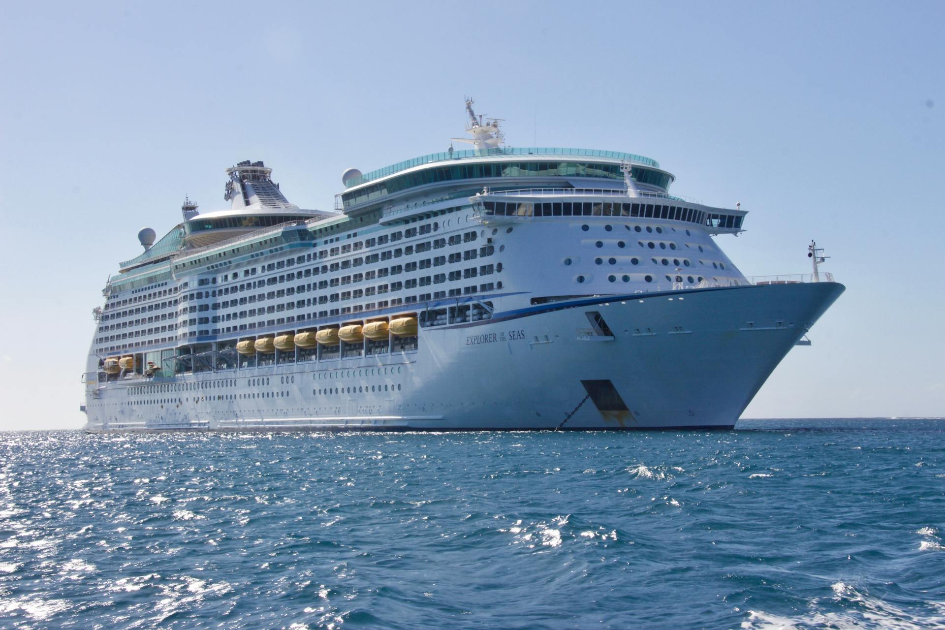 Equation graphic: Cruise Deal - Flight Cost - Hotel = Actual Saving?